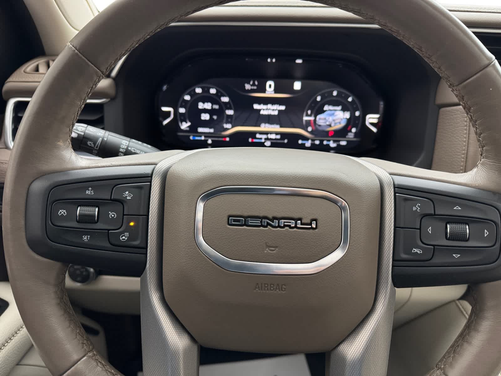 2022 GMC Yukon XL Denali