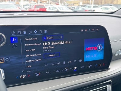 2025 Chevrolet Traverse FWD LT