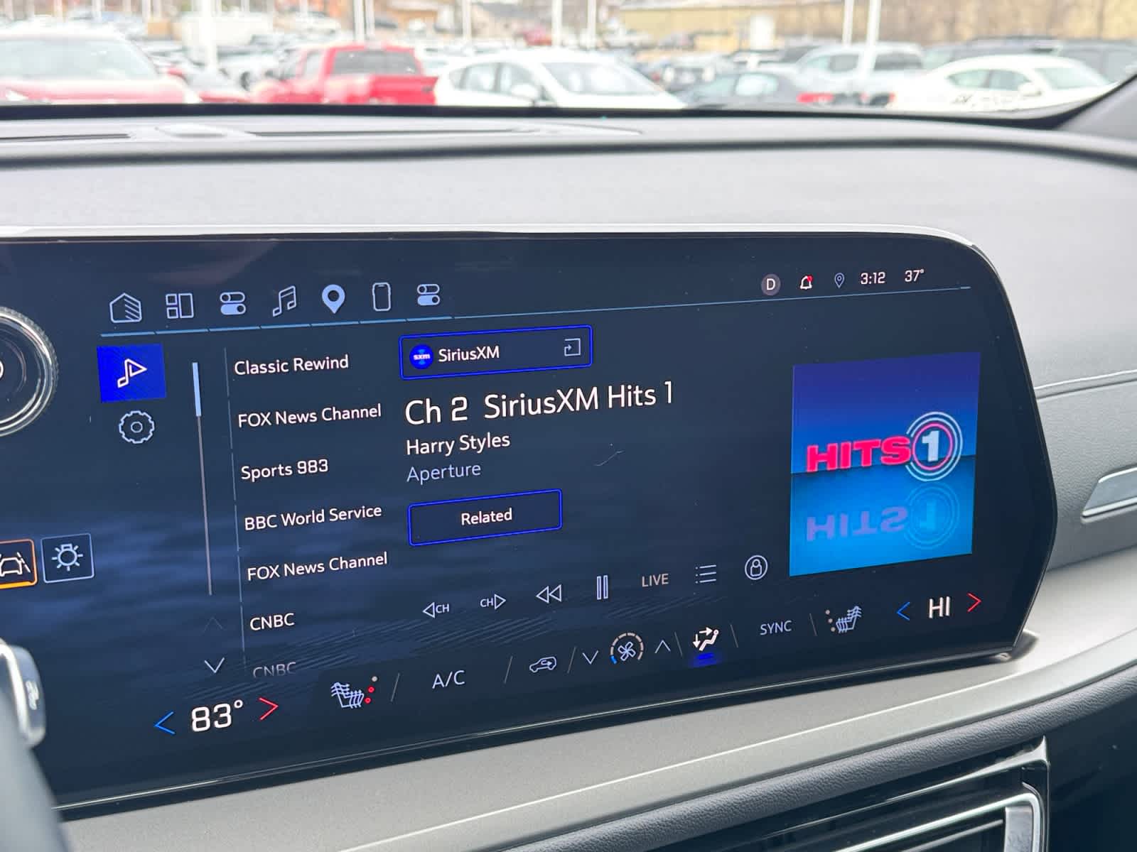 2025 Chevrolet Traverse FWD LT