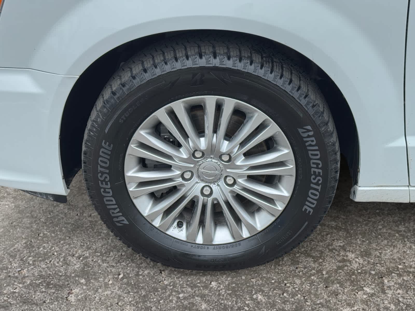 2015 Chrysler Town & Country Touring-L