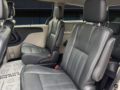 2015 Chrysler Town & Country Touring-L