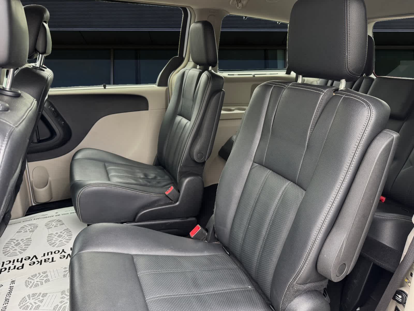 2015 Chrysler Town & Country Touring-L