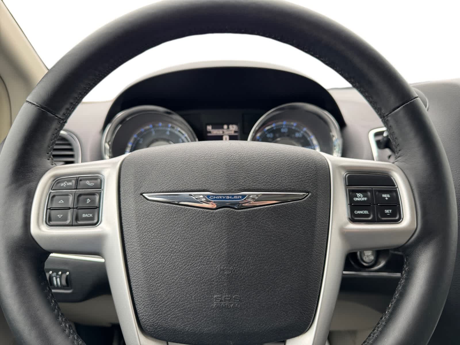 2015 Chrysler Town & Country Touring-L