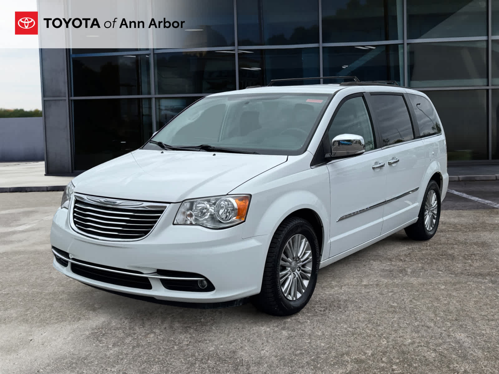 2015 Chrysler Town & Country Touring-L