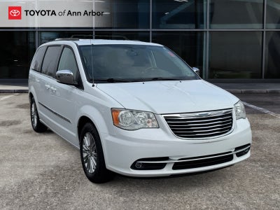 2015 Chrysler Town & Country Touring-L