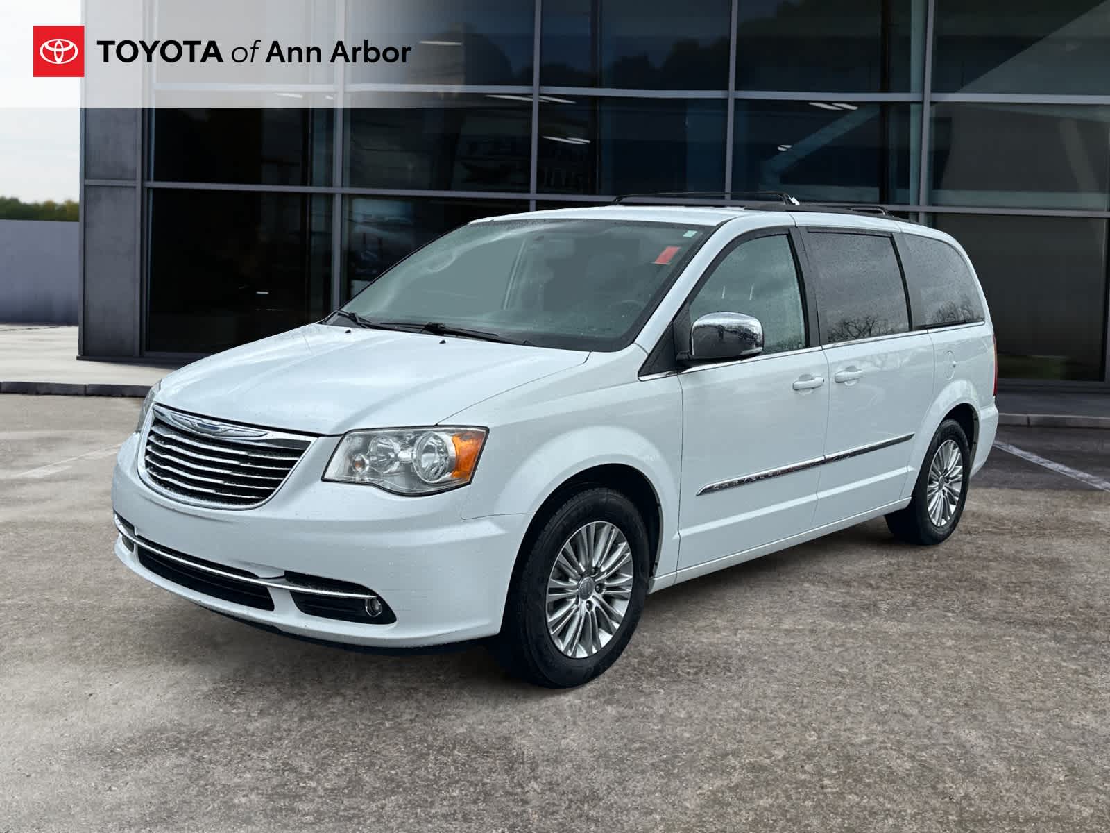2015 Chrysler Town & Country Touring-L