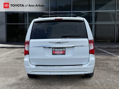 2015 Chrysler Town & Country Touring-L
