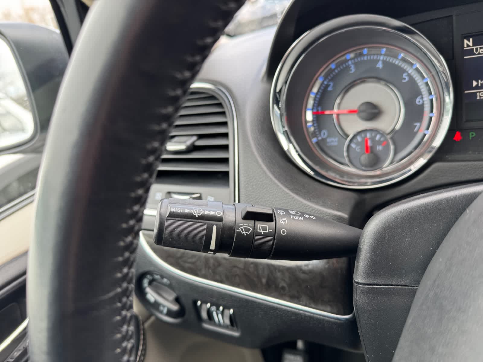 2015 Chrysler Town & Country Touring-L