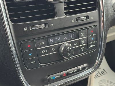 2015 Chrysler Town & Country Touring-L