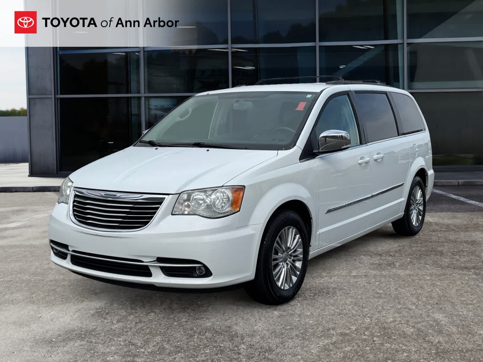 2015 Chrysler Town & Country Touring-L