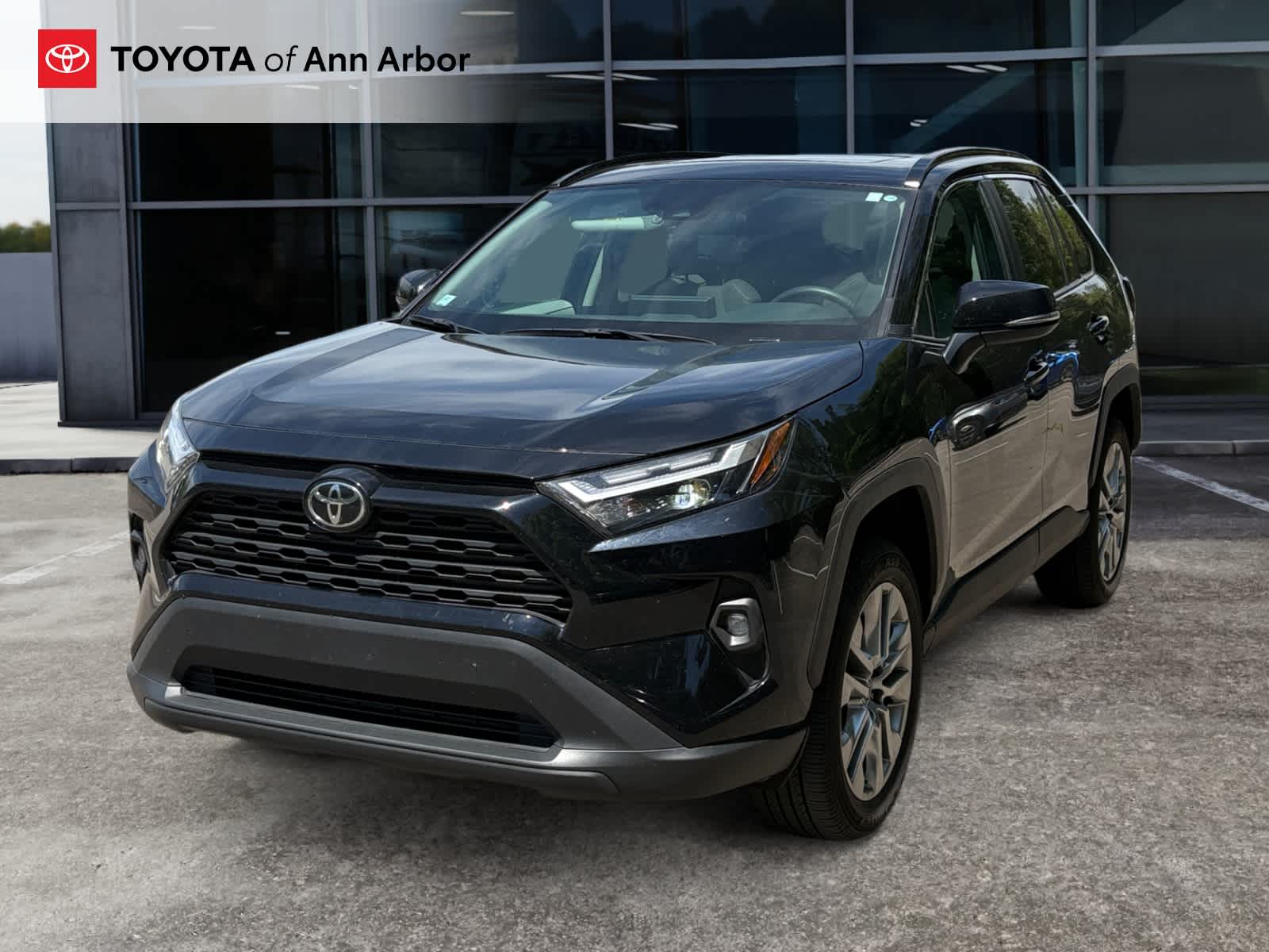 2025 Toyota RAV4 XLE Premium