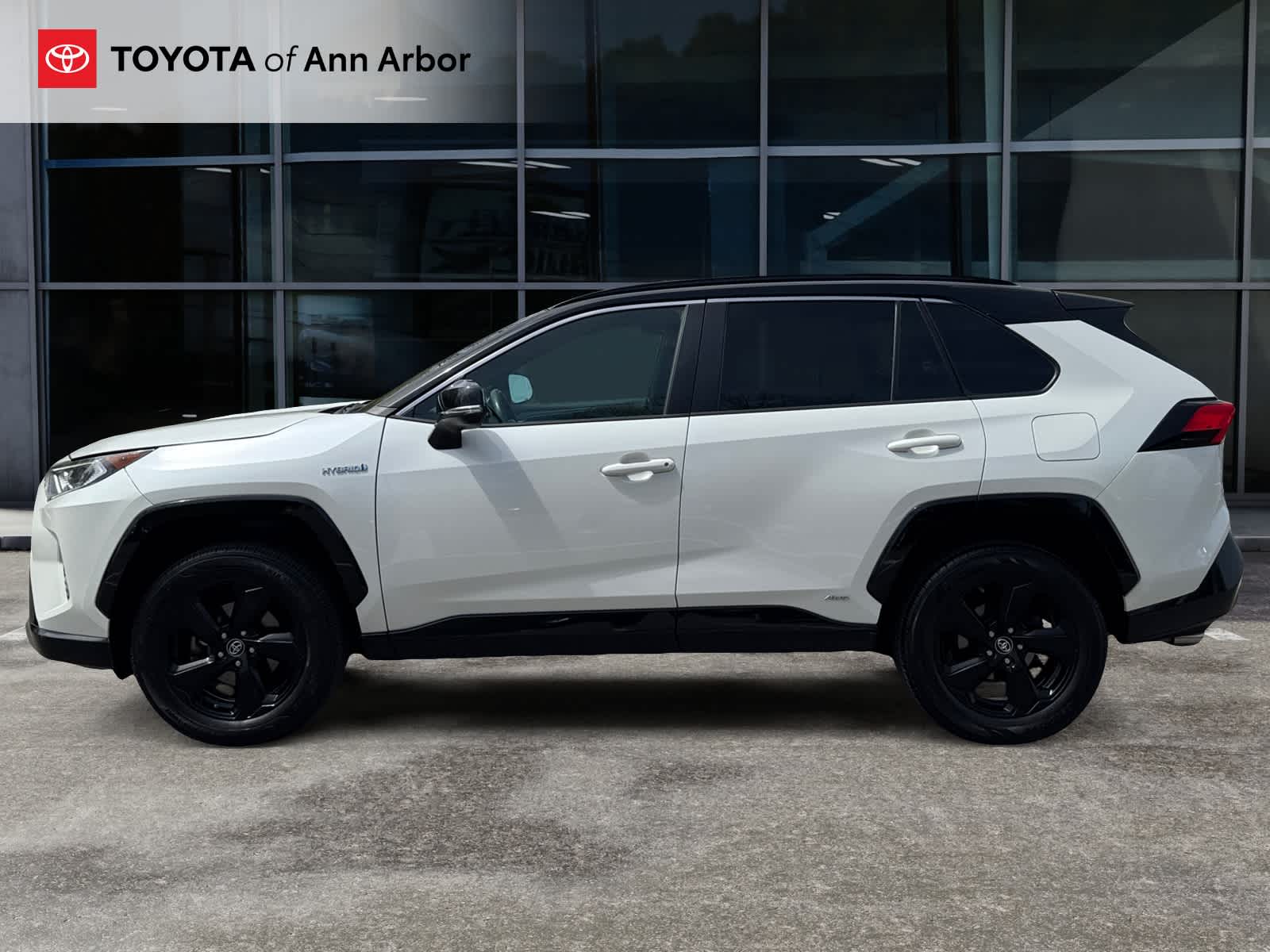 2019 Toyota RAV4 Hybrid XSE