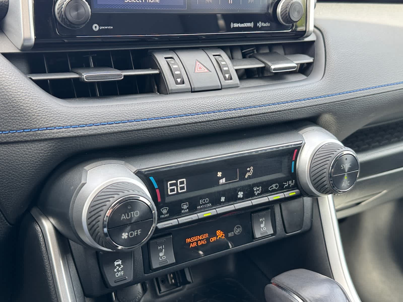 2019 Toyota RAV4 Hybrid XSE