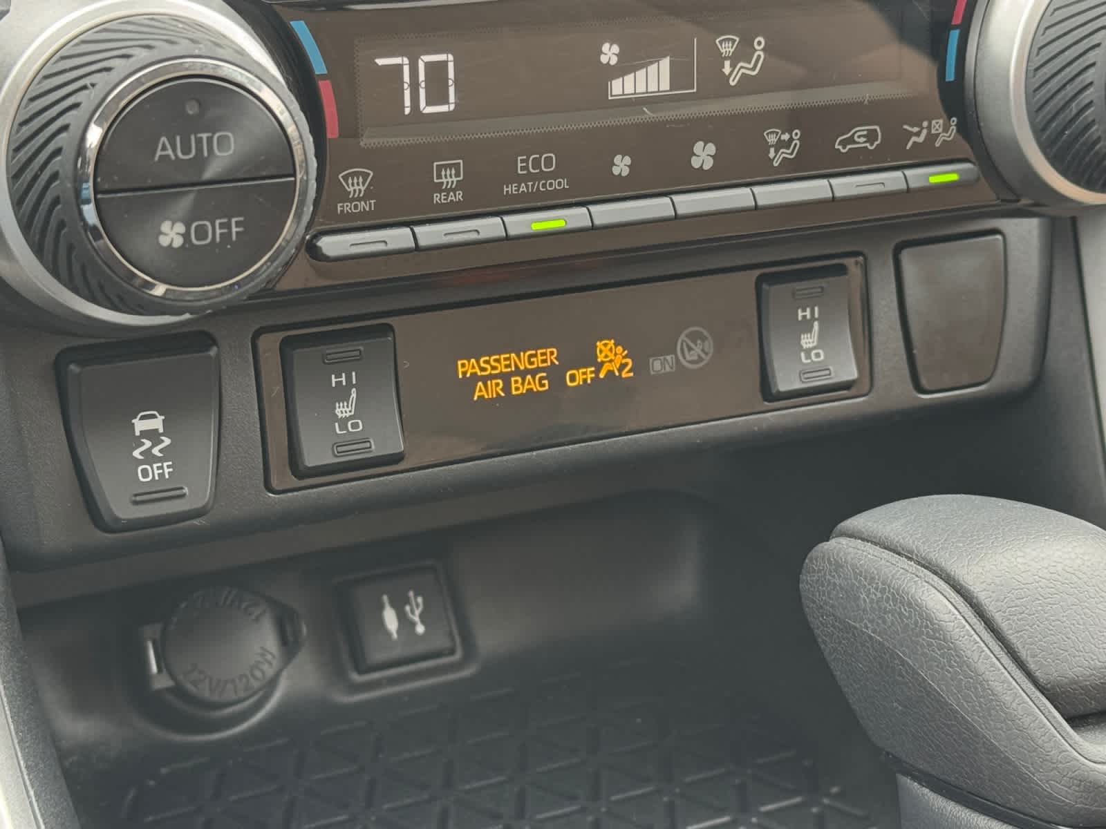 2019 Toyota RAV4 Hybrid XLE