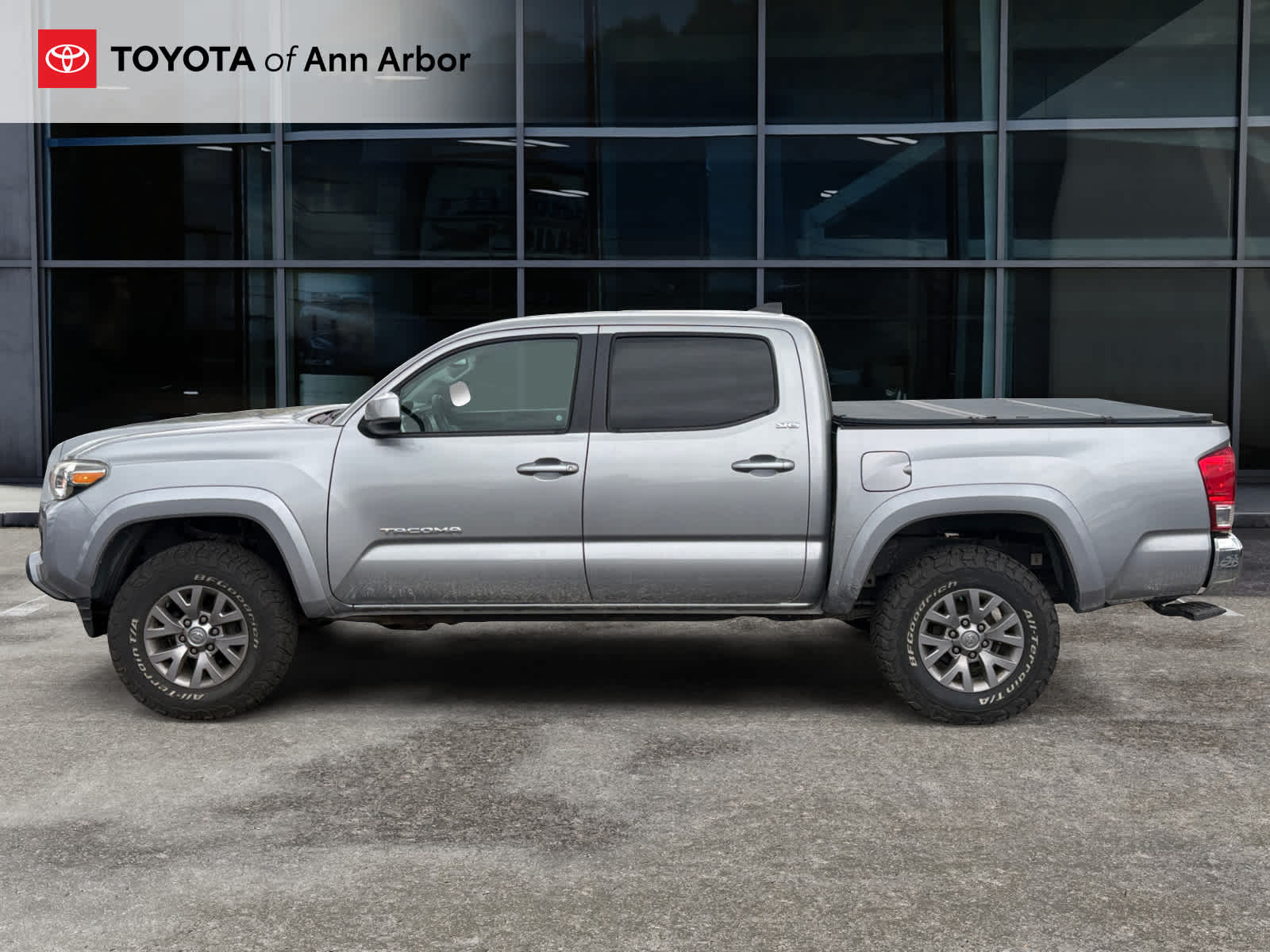 2017 Toyota Tacoma SR5