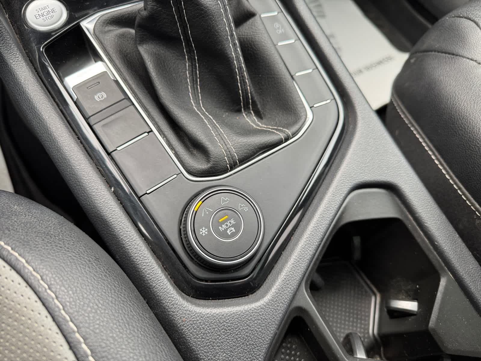 2023 Volkswagen Taos SEL