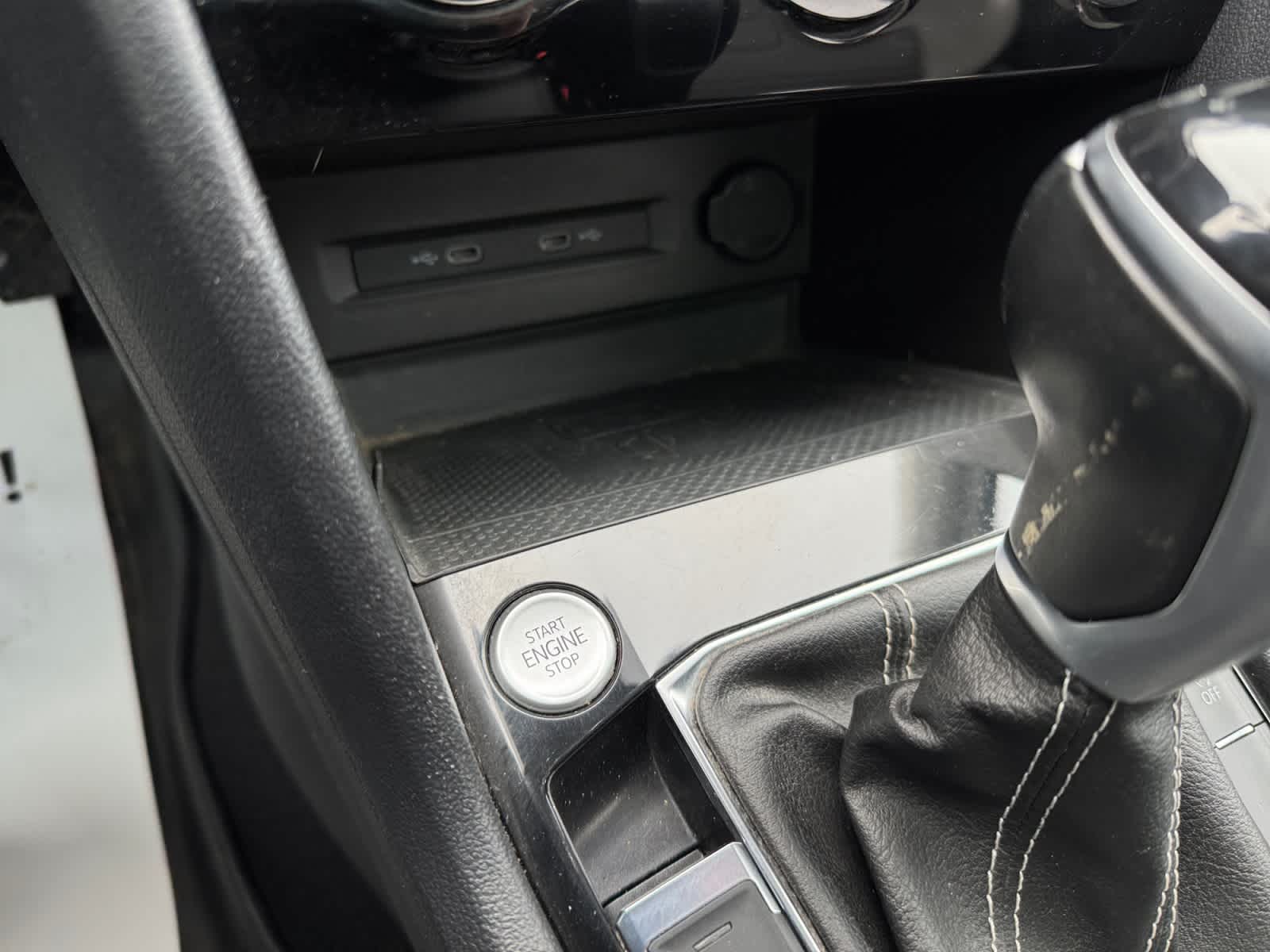 2023 Volkswagen Taos SEL