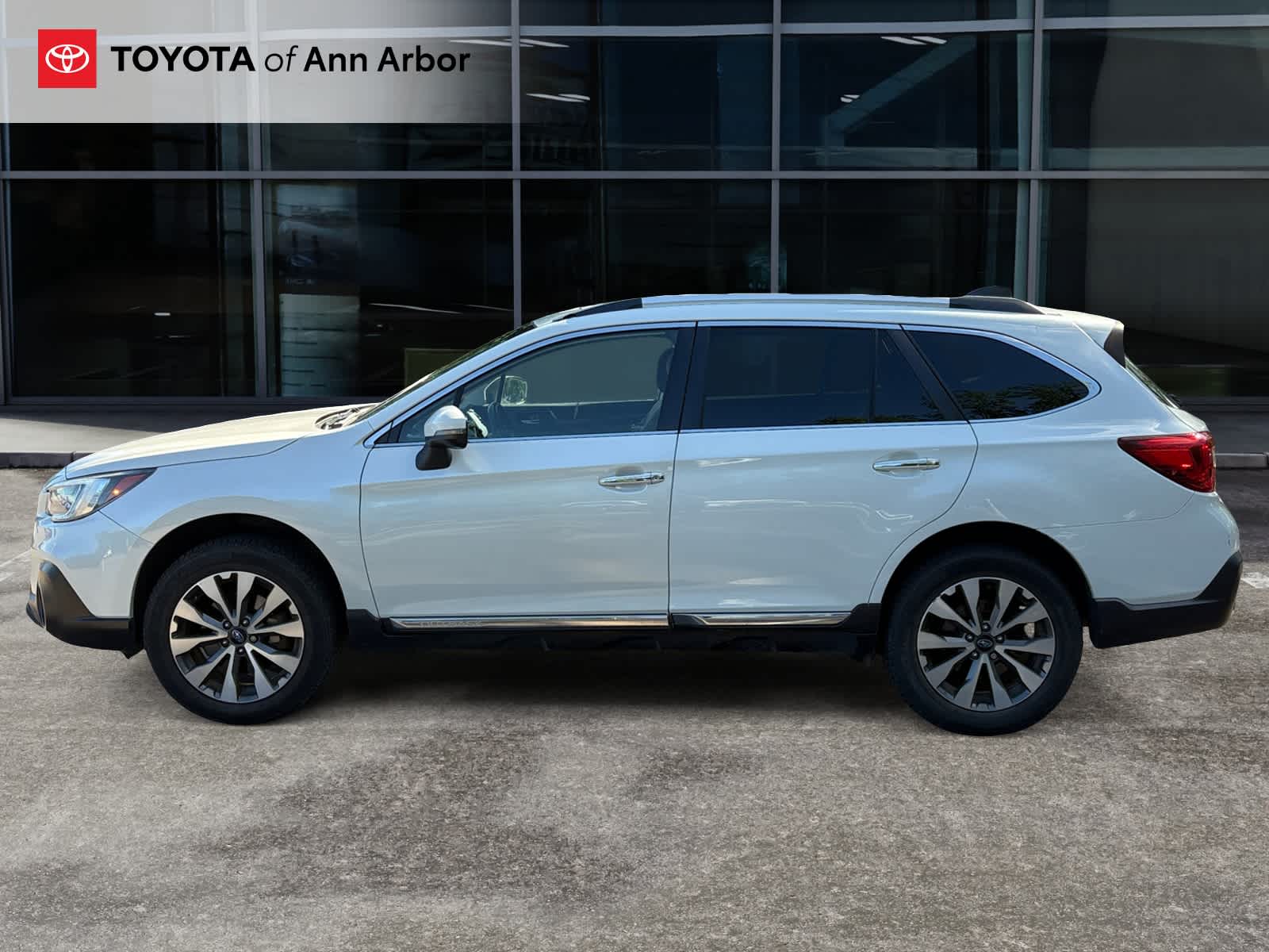 2019 Subaru Outback Touring