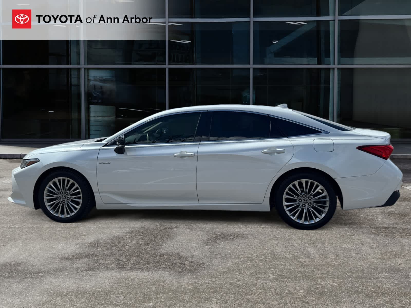 2019 Toyota Avalon Hybrid Limited