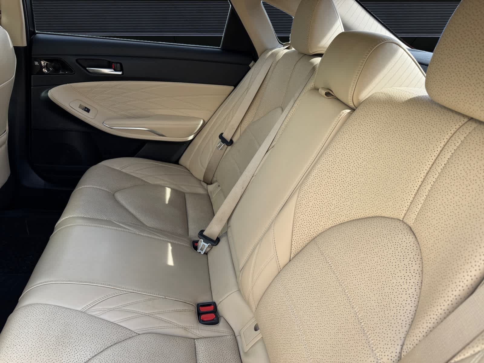 2019 Toyota Avalon Hybrid Limited