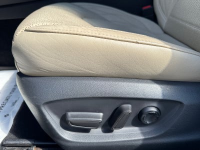 2019 Toyota Avalon Hybrid Limited