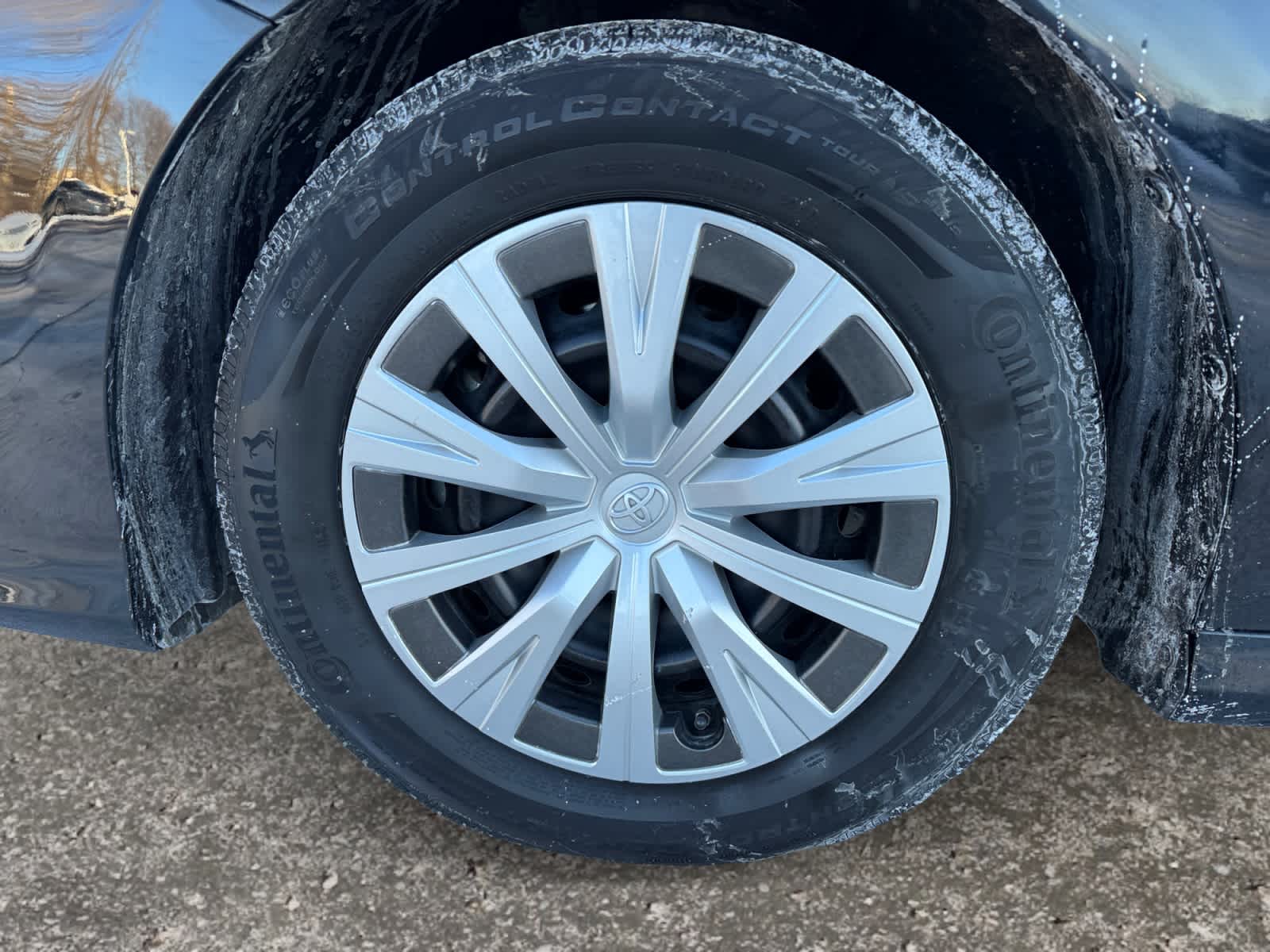 2020 Toyota Camry Hybrid LE