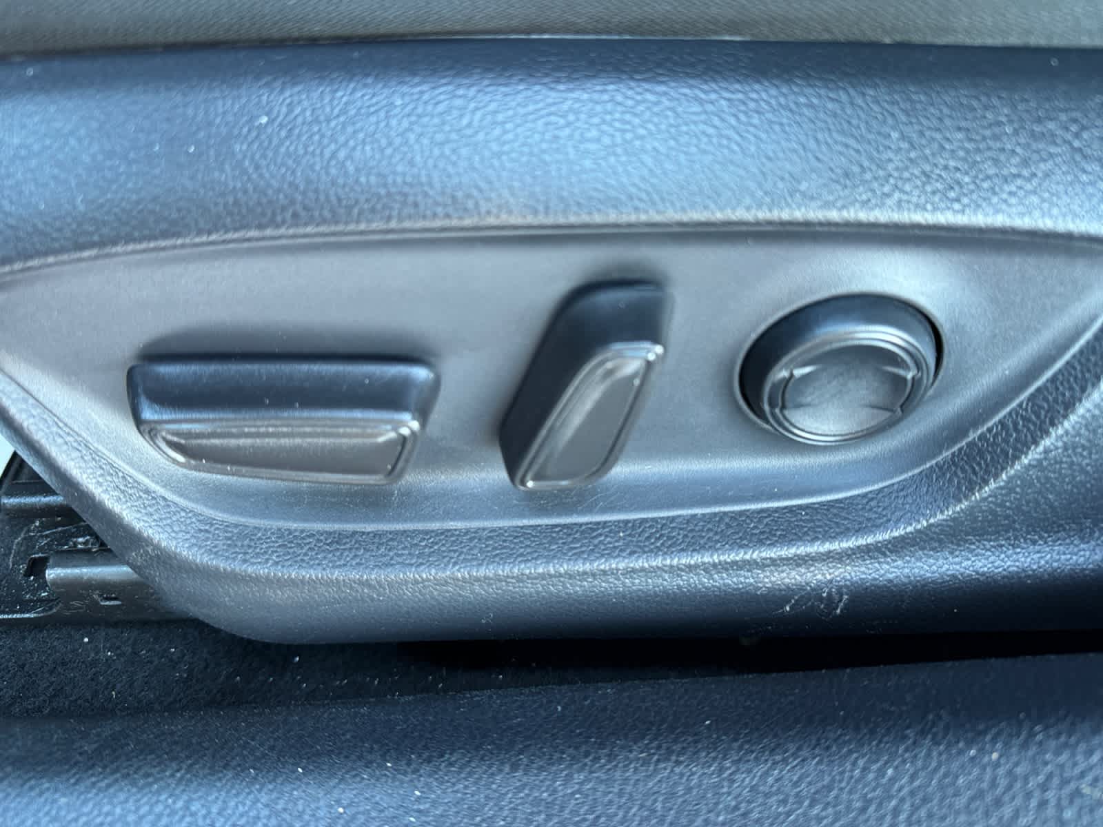 2020 Toyota Camry Hybrid LE