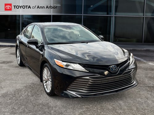 2020 Toyota Camry Hybrid XLE