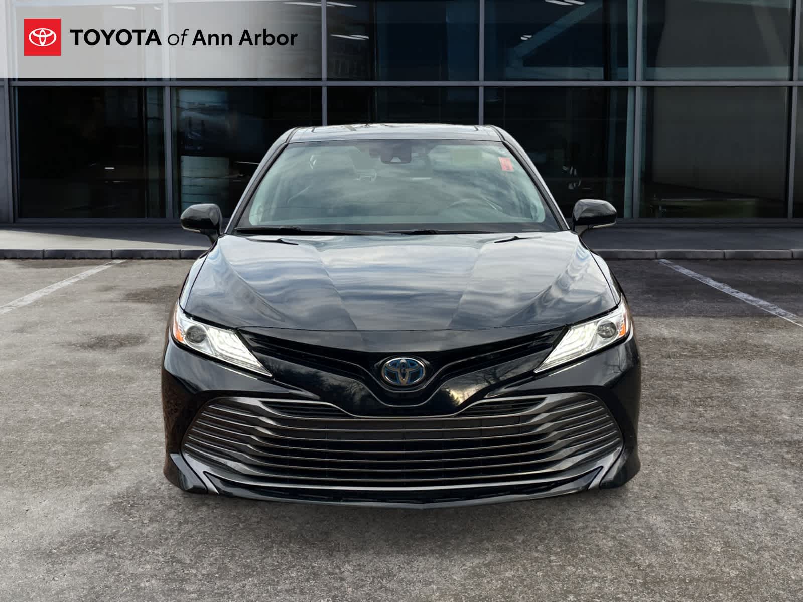 2020 Toyota Camry Hybrid XLE