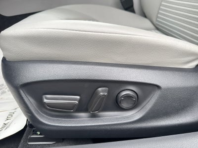 2024 Toyota Camry Hybrid SE