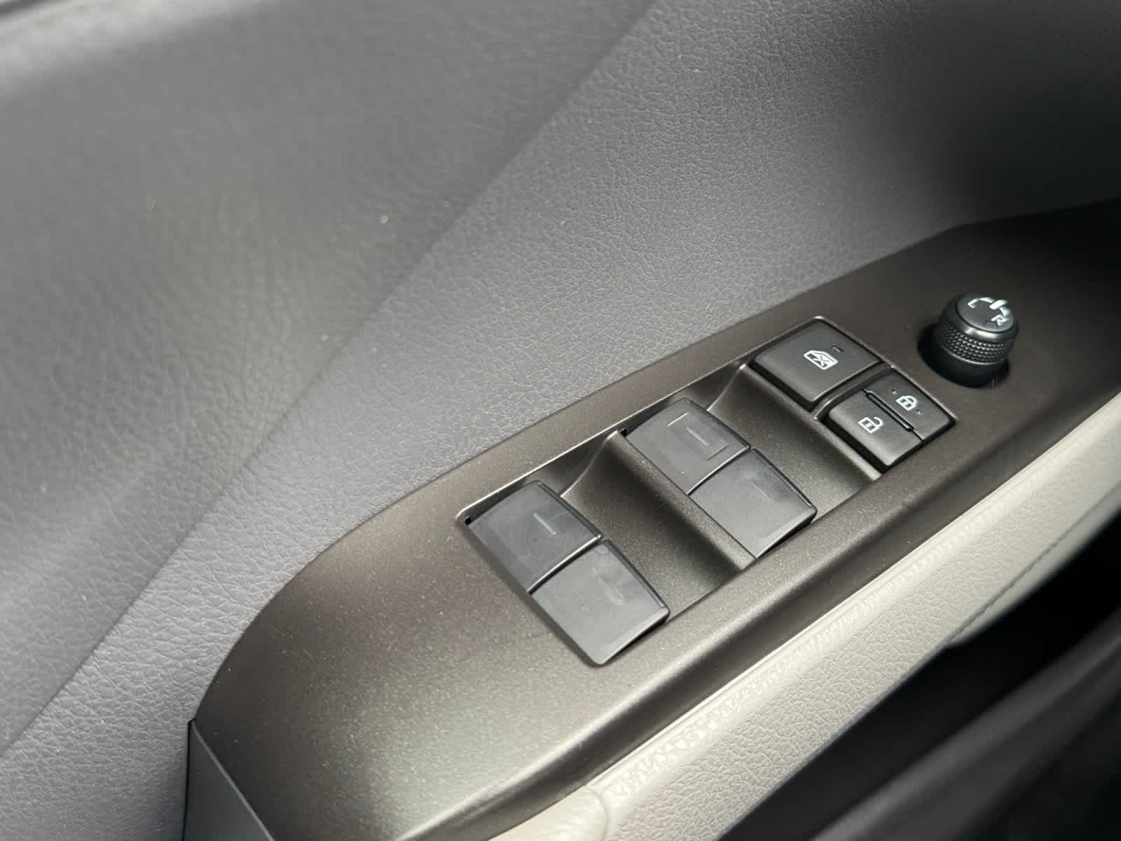 2024 Toyota Camry Hybrid SE