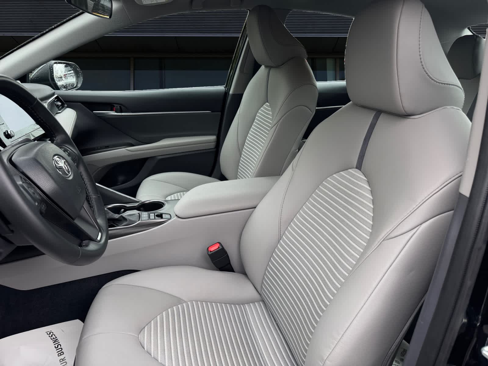 2024 Toyota Camry Hybrid SE