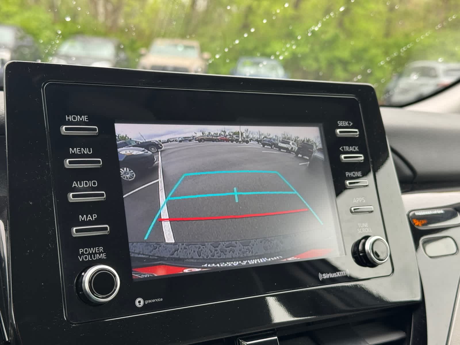 2024 Toyota Camry Hybrid SE