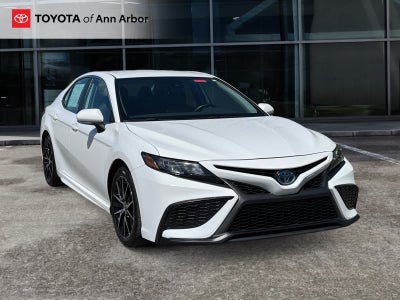2024 Toyota Camry Hybrid SE