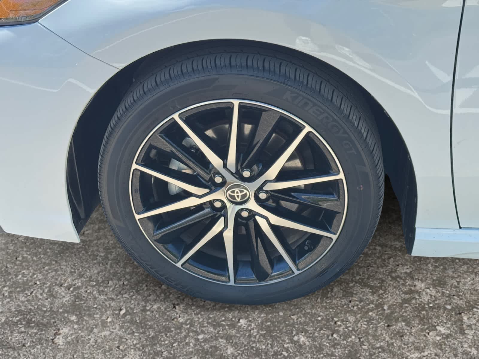 2024 Toyota Camry Hybrid SE