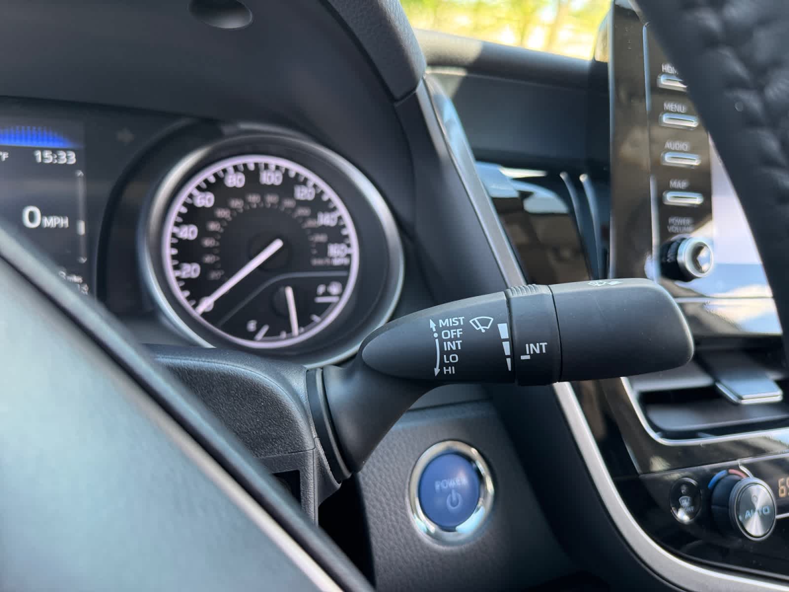 2024 Toyota Camry Hybrid SE