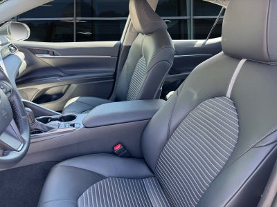 2024 Toyota Camry Hybrid SE