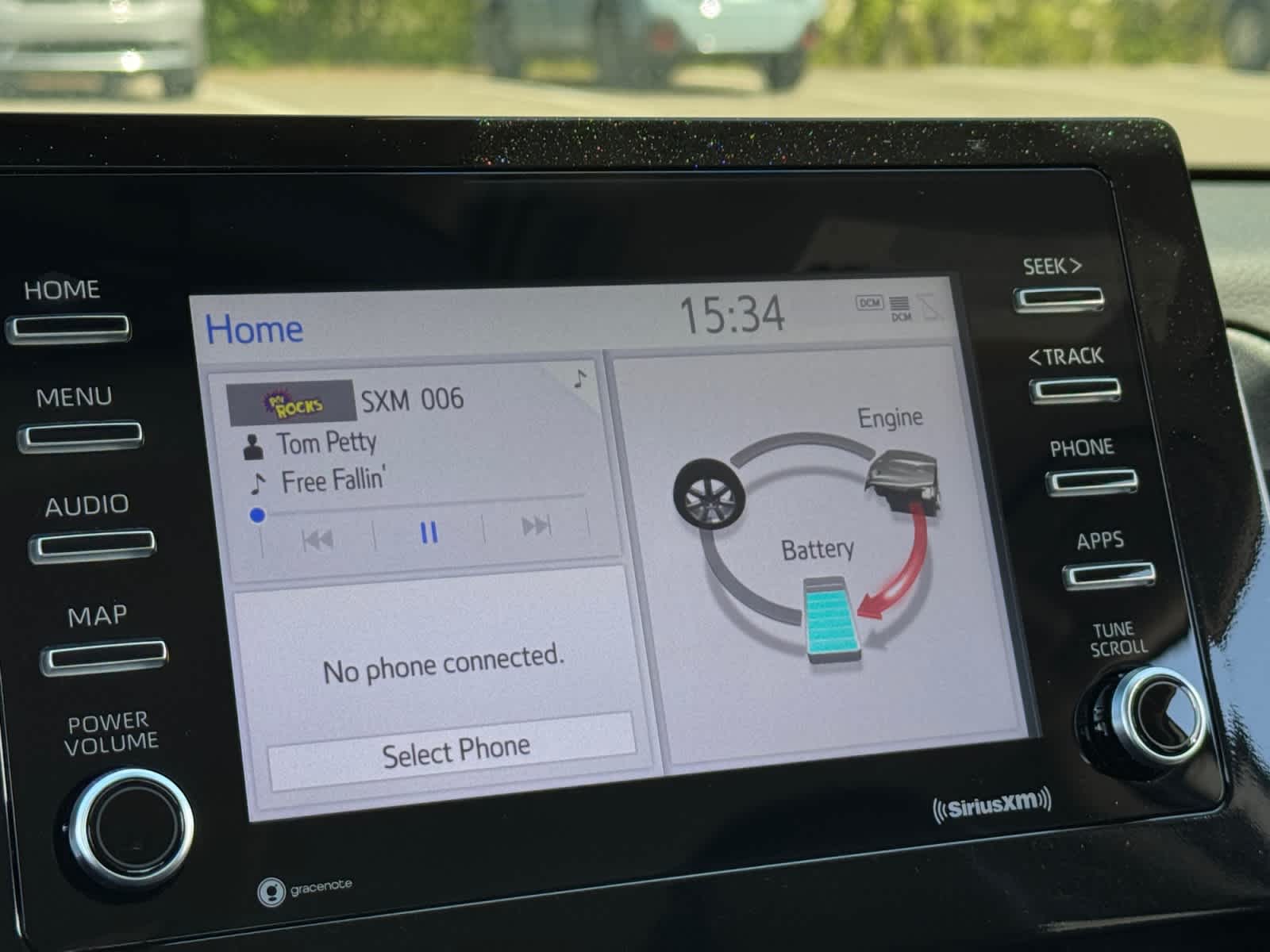 2024 Toyota Camry Hybrid SE
