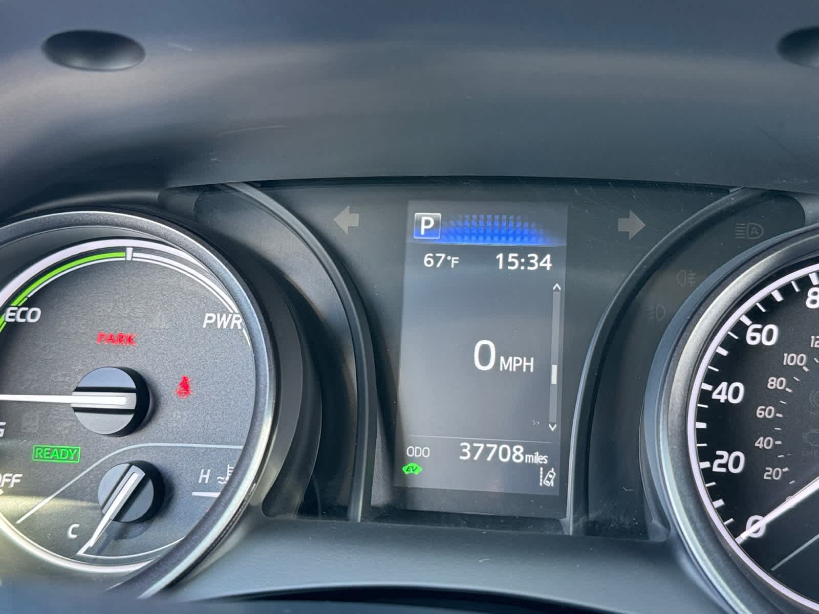 2024 Toyota Camry Hybrid SE