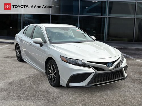 2024 Toyota Camry Hybrid SE