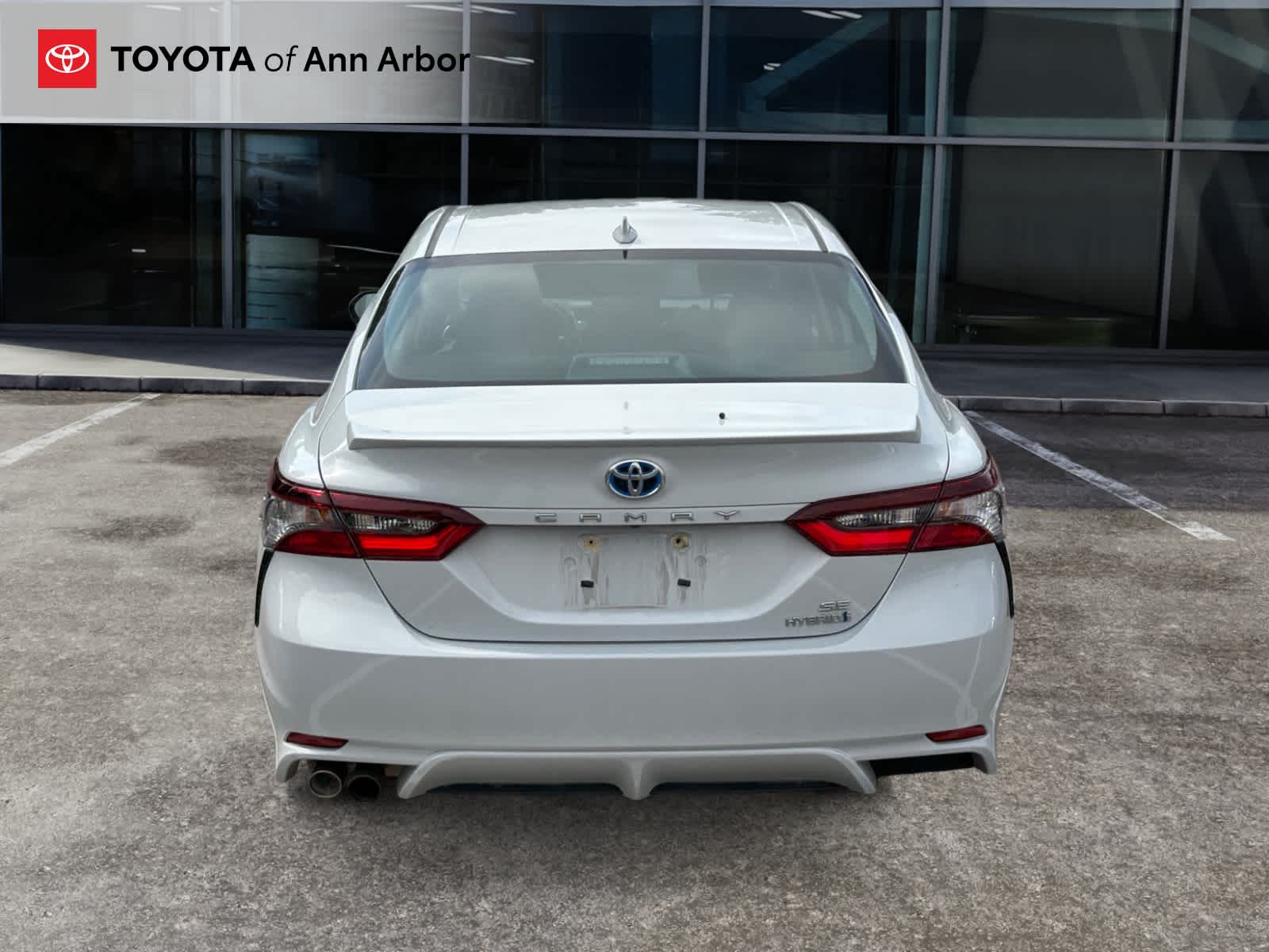 2024 Toyota Camry Hybrid SE
