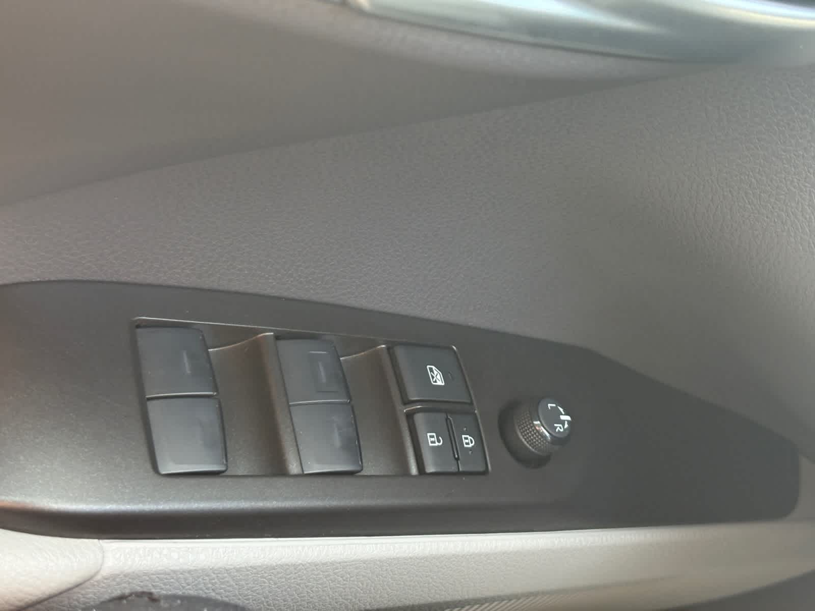 2024 Toyota Camry Hybrid SE