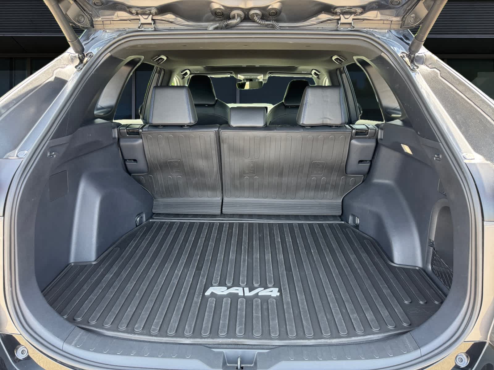 2025 Toyota RAV4 Hybrid XSE
