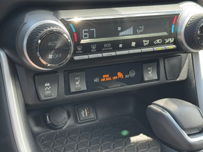 2025 Toyota RAV4 Hybrid XSE