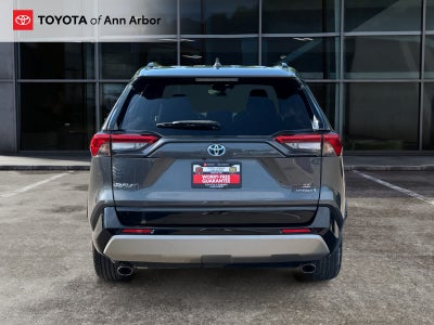 2023 Toyota RAV4 Hybrid SE