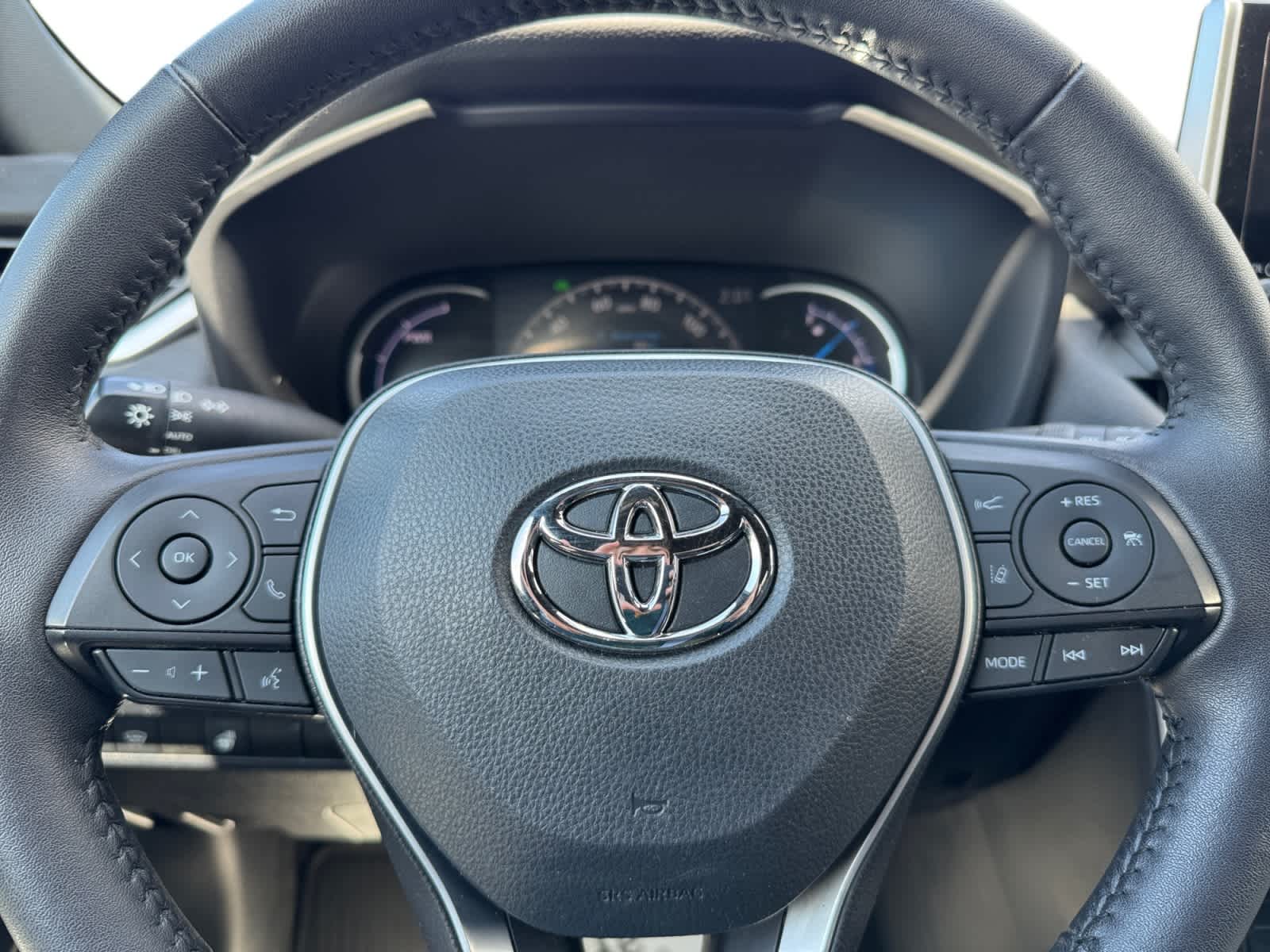 2023 Toyota RAV4 Hybrid SE