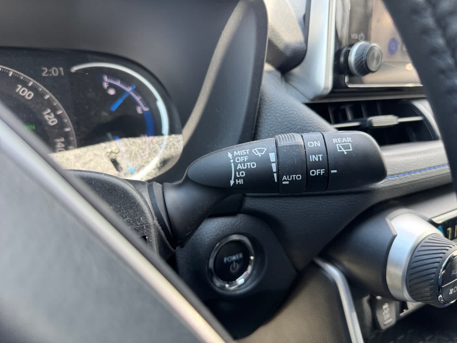 2023 Toyota RAV4 Hybrid SE