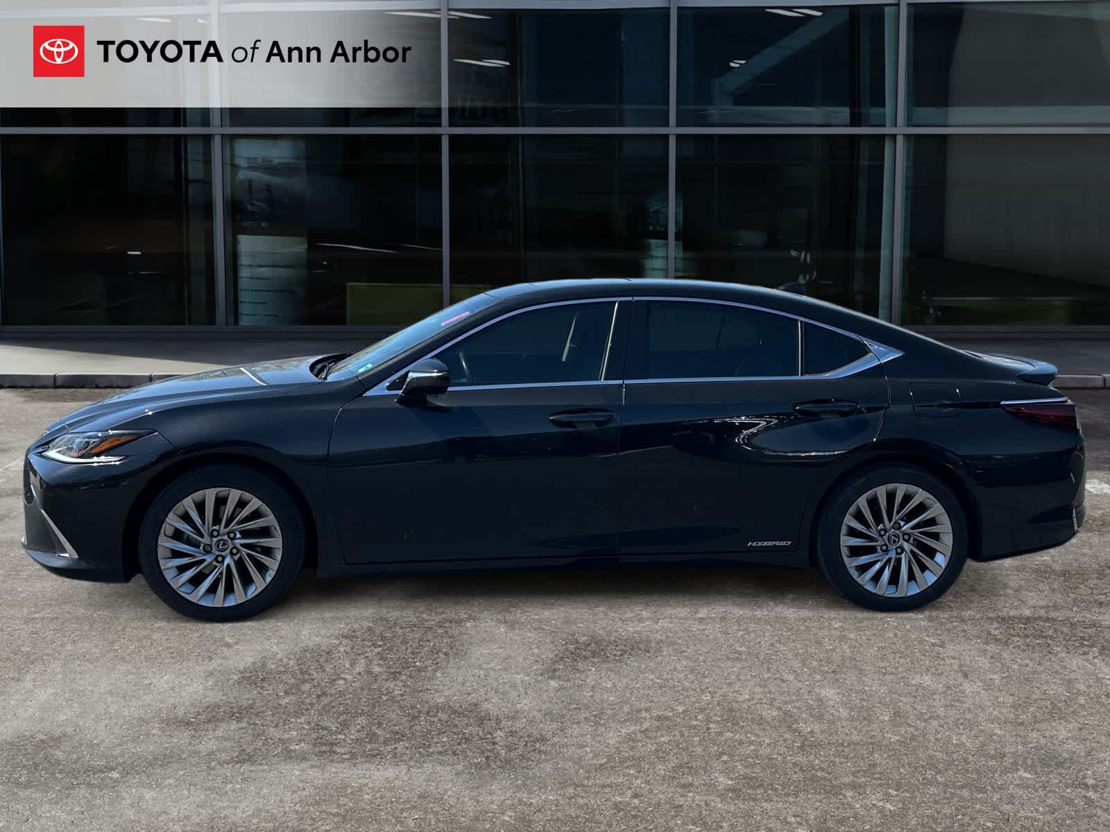 2020 Lexus ES 300h Luxury