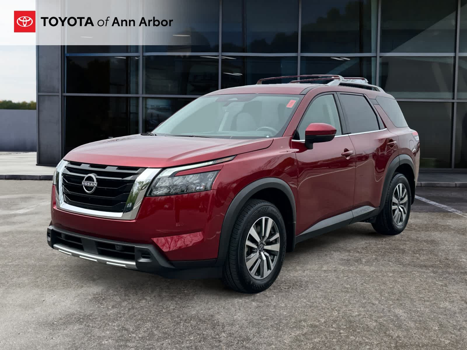 2025 Nissan Pathfinder SL