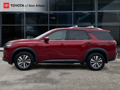 2025 Nissan Pathfinder SL